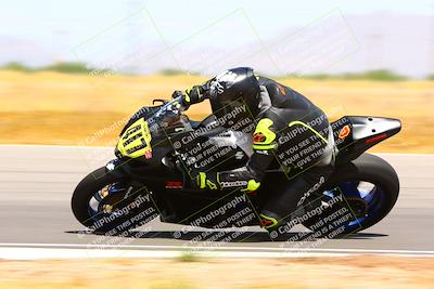 media/Apr-30-2023-CRA (Sun) [[020fcf5d43]]/Race 3-1000 Amateur Supersport/